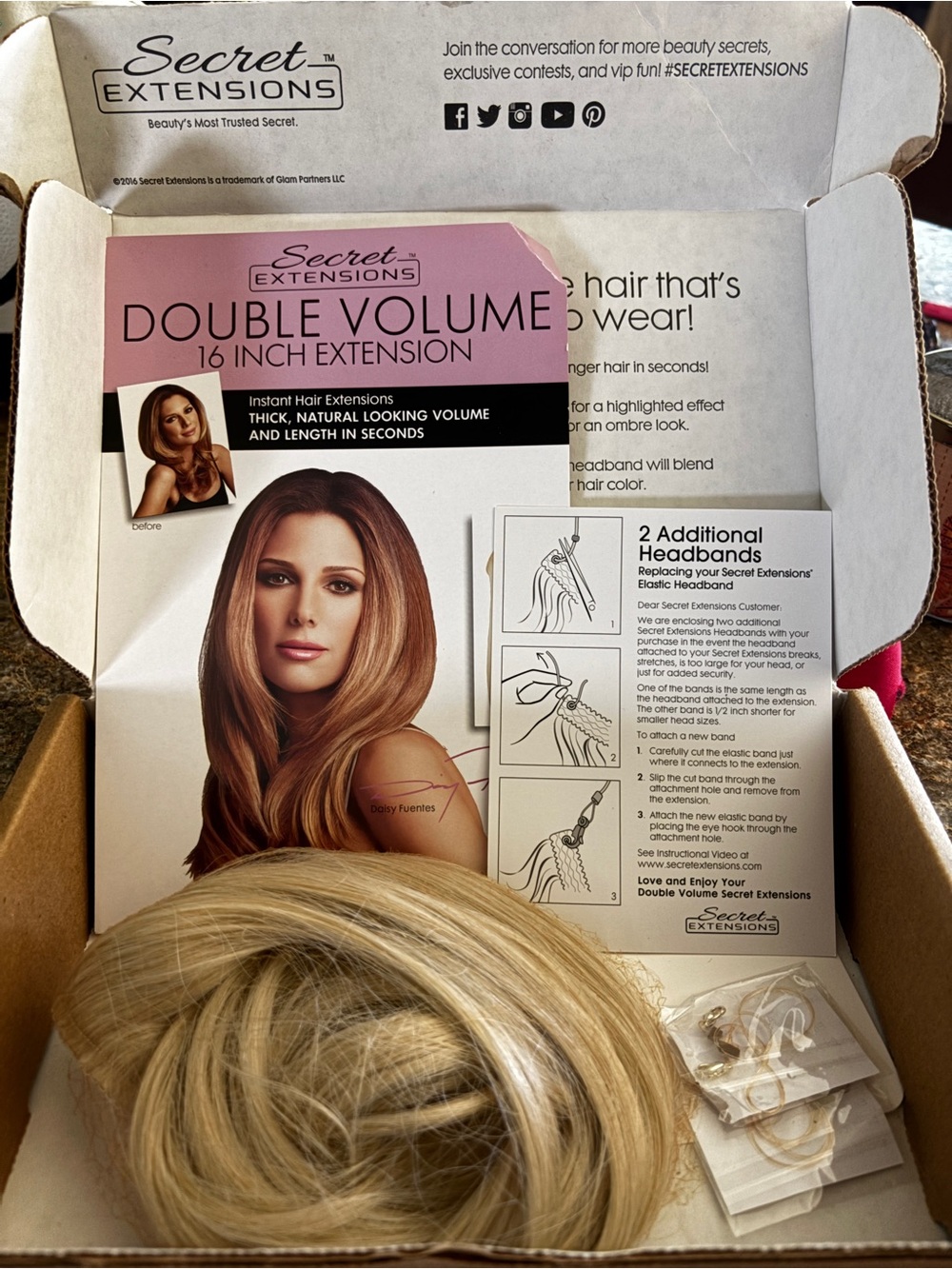 Daisy Fuentes Double Volume 16" Hair Extension in Blonde